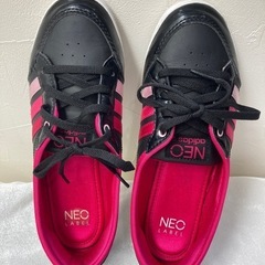 アディダスNEOスニーカー23.5cmの画像