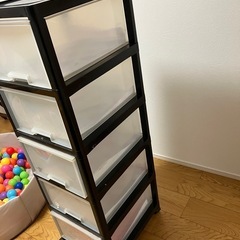 衣装ケースの画像