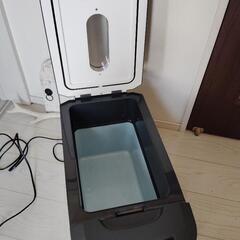 【処分価格】引取限定★夏も冬も使える！ポータブルICEBERG冷温庫22L★スポーツや災害対策、車中泊などにの画像