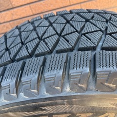ブリザック18インチスタッドレスの画像