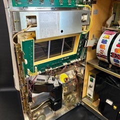 パチスロ　動作品　ゴーゴージャグラーV　メダル付　パチンコ　スロット　実機　4号機　家庭用電源　250603+02の画像