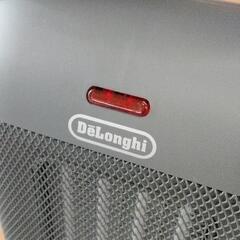 0604-043 デロンギ セラミックファンヒーター HFX30C11-AG グレーの画像