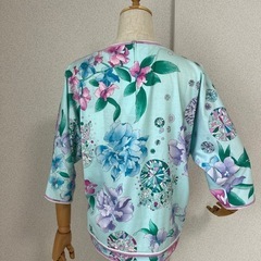 【新品タグ付き】LEONARDレオナール　カットソー　水色　夏服　38の画像
