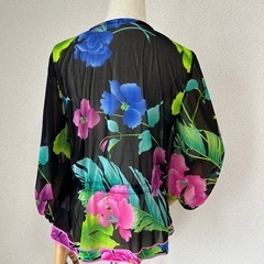 【新品タグ付き】LEONARDカーディガン　薄手羽織 38サイズ　カットソーの画像