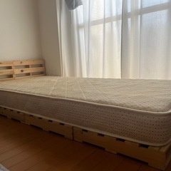 シングルベッドの画像