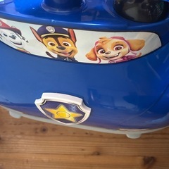 パウ・パトロール ポリスカー コントローラー付き 電動カーの画像