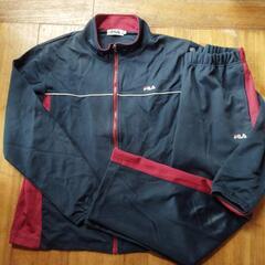 FILA  ジャージ上下セット、サイズM。