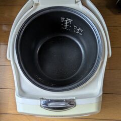 炊飯器の画像
