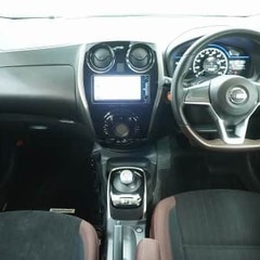 ミニバン・SUV・セダン・軽・コンパクトっとあなたの希望車種に合わせて当店のスタッフが柔軟にご提案！/日産 ノート 　ｅ－ＰＯＷＥＲ　モードプレミア　ブラックコンビシートの画像