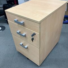 中古のキャビネットを各500円でお譲りします