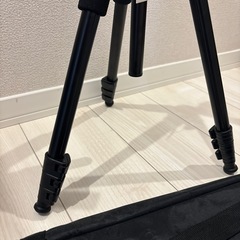 新品未使用　小型軽量4段三脚　の画像