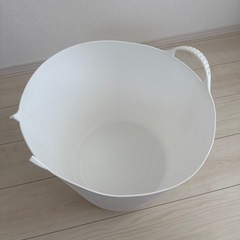 ニトリ　ランドリーバスケットの画像