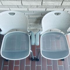 ハーマンミラー　肘掛け付きケイパーチェア 　USED美品