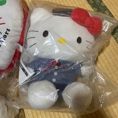 新品　ハローキティ　ぬいぐるみ　クッション　枕の画像