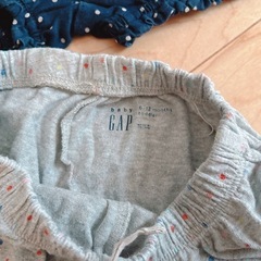 GAP80サイズ短パン4枚セットの画像