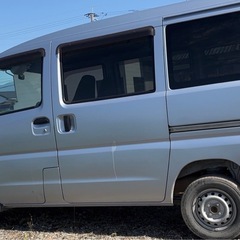 日産クリッパー軽バンの画像