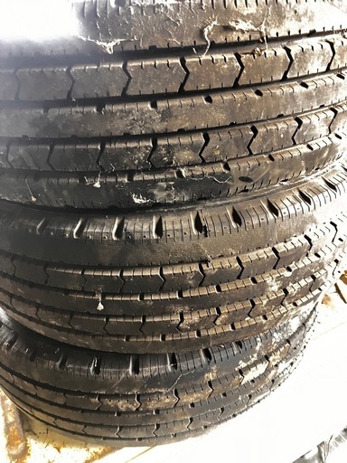 205/60R17.5 111/109L 夏