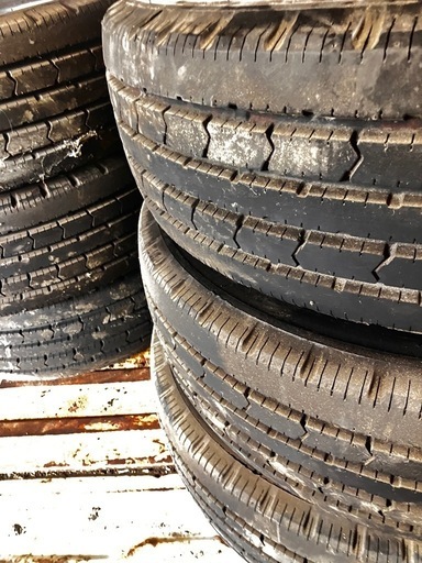 205/60R17.5 111/109L 夏