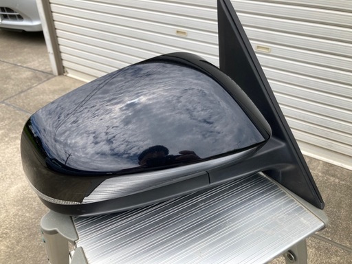 ノア　右ミラー