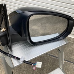 ノア　右ミラーの画像