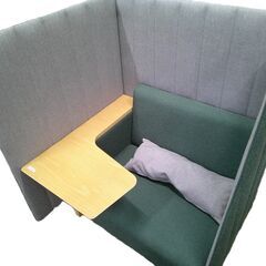 定価50万円　
コクヨ　インターバルシリーズ　2.5サイドタイプ　美品　ワークブース　テーブル付きソファーの画像