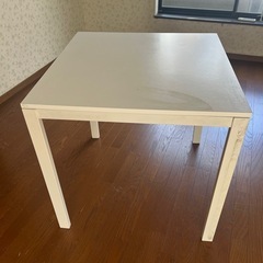 IKEA ダイニングテーブル 傷