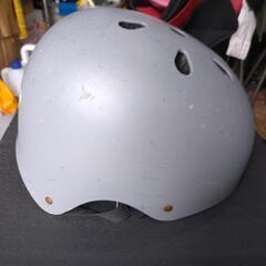 自転車　スノボー　スケボー　ヘルメットの画像