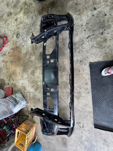 LS600hバンパー‼️