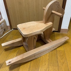 国産木材製 木馬 幼児用木製玩具の画像