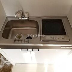 トリプルゼロ物件！即入居可【初期費用14.3万円】山手線沿線物件♪新大久保駅まで徒歩2分★留学生もOK − 東京都