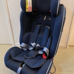 チャイルドシート　カイナ　新生児から使用可能