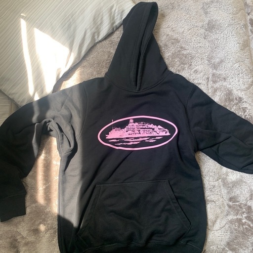 corteizロゴパーカー