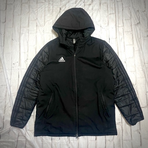 【貴重な2XLサイズ】adidas アウター