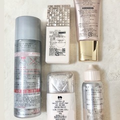 化粧品5点セットの画像