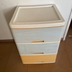 3段クリアケー引き出し　収納グッズ