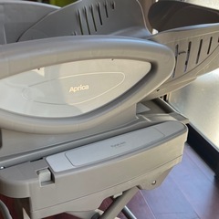 アップリカ 電動ハイローチェアの画像