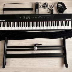電子ピアノ