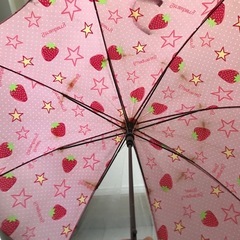 中古　傘　50センチ　いちご　女の子　ジャンプ傘の画像