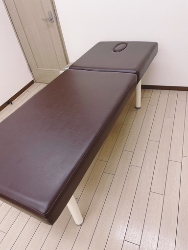 有孔エステベッド/マッサージベッド/リクライニング