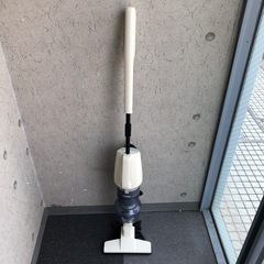 サイクロン　スティック型クリーナー　掃除機