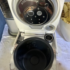 専門店モデル（SR-SSX100）Panasonic パナソニック Wおどり炊き 1.0L 0.5〜5.5合 スチーム&可変圧力IHジャー炊飯器の画像