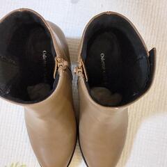 ショートブーツの画像