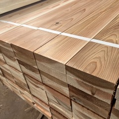 【最上グレード】杉 3000×30×105(mm) バラ売り！デッキ、造作材、下地、DIYなどに。在庫174本ありますので複数の方へ販売できます。の画像