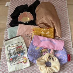 ナイトキャップ、ハンカチ、ポーチ、手鏡など