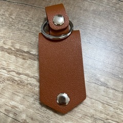 レザークラフト　オリジナルキーホルダーを作ってくださる方