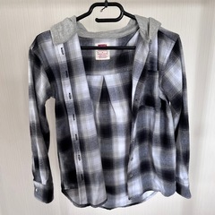 【キッズ　長袖シャツ　Levi’s
】