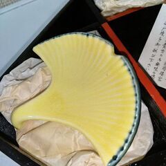 未使用　★4枚価格★瀬戸焼 花型 デイジー小皿・豆鉢　可愛らしい小皿の画像