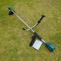 MAKITA 充電 バッテリー式 草刈り機 MUR142UD 本...