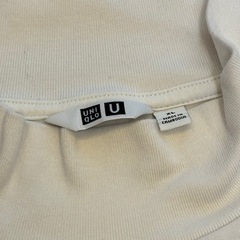 UNIQLO　Tシャツ　長袖の画像