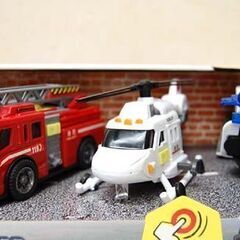 展示品 DICKIE TOYS はたらくくるま5台セット ライト＆サウンド付き パトカー 救急車 消防車 消防ヘリ 白バイ  札幌市 清田区 平岡の画像
